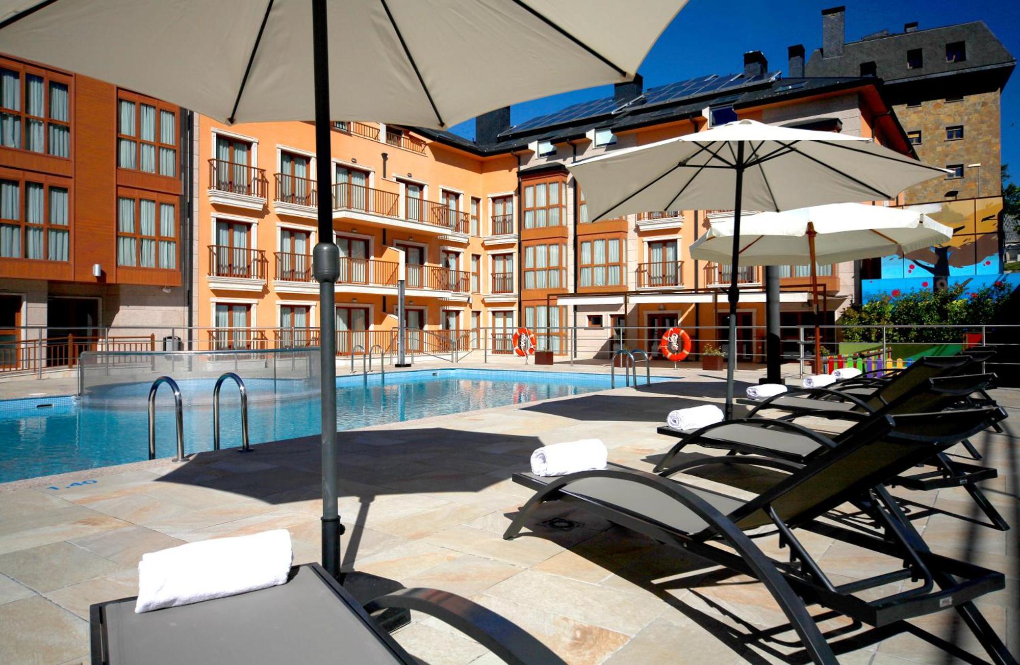 Apartahotel & Spa Jacetania Jaca Dış mekan fotoğraf